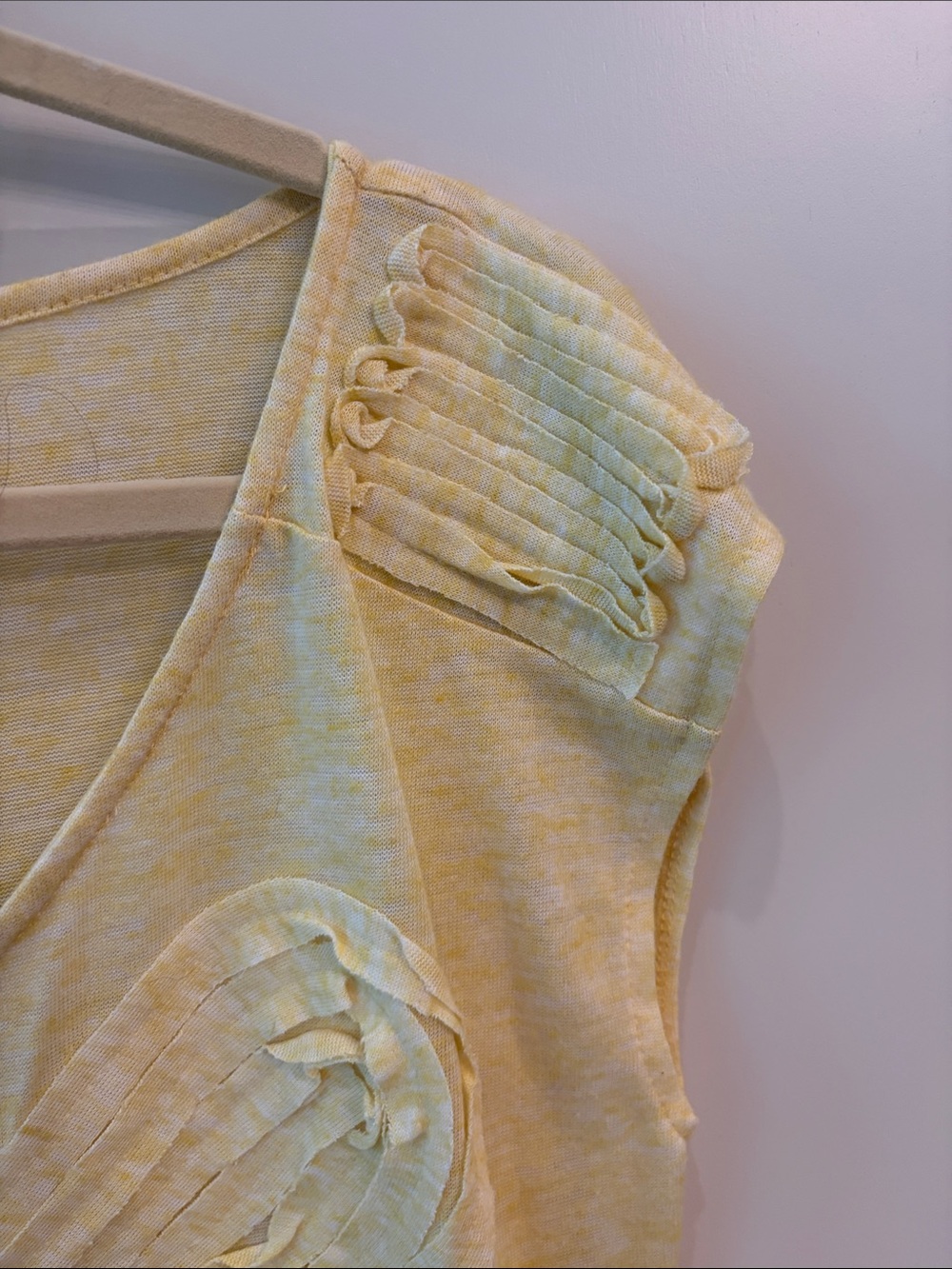 Sundance Pale Yellow Butterfly Appliqué V-Neck Tank - Picture 4 of 4